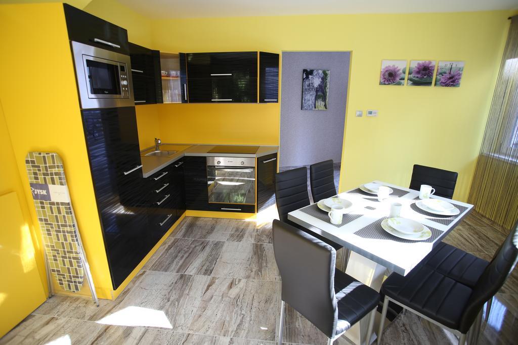 Centrum Lux Apartment *